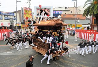 岸和田だんじり祭 2年ぶりに!!自粛呼びかけるも、沿道に観客